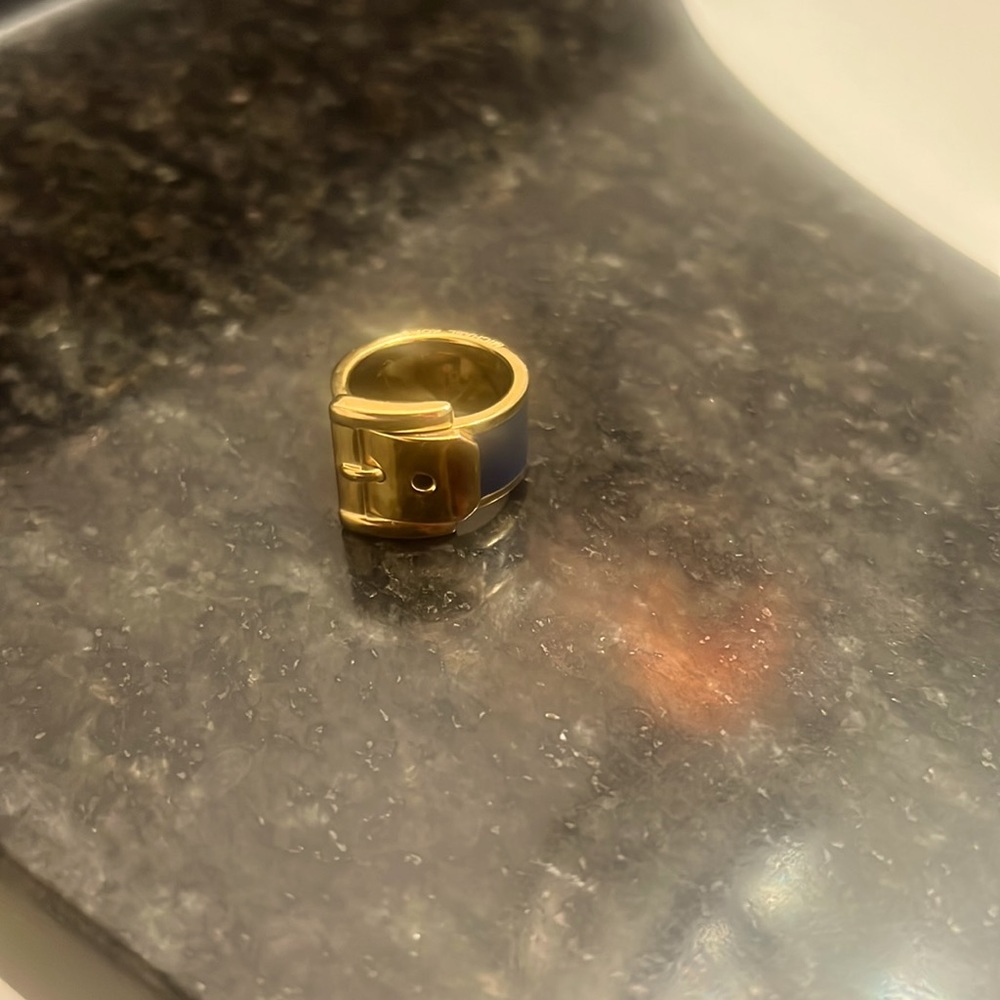 Michael Kors Belt Ring hardly worn